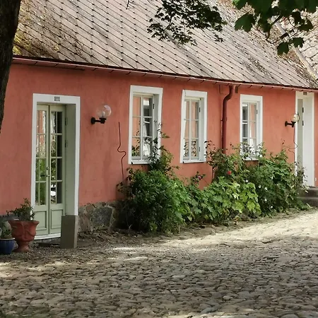 Östangård Bed&Breakfast-3